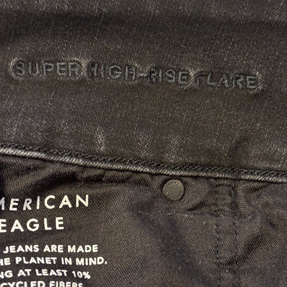 American Eagle Super High Rise Flare Jeans Womens 18 LONG Black Dream Stretch - Picture 10 of 12